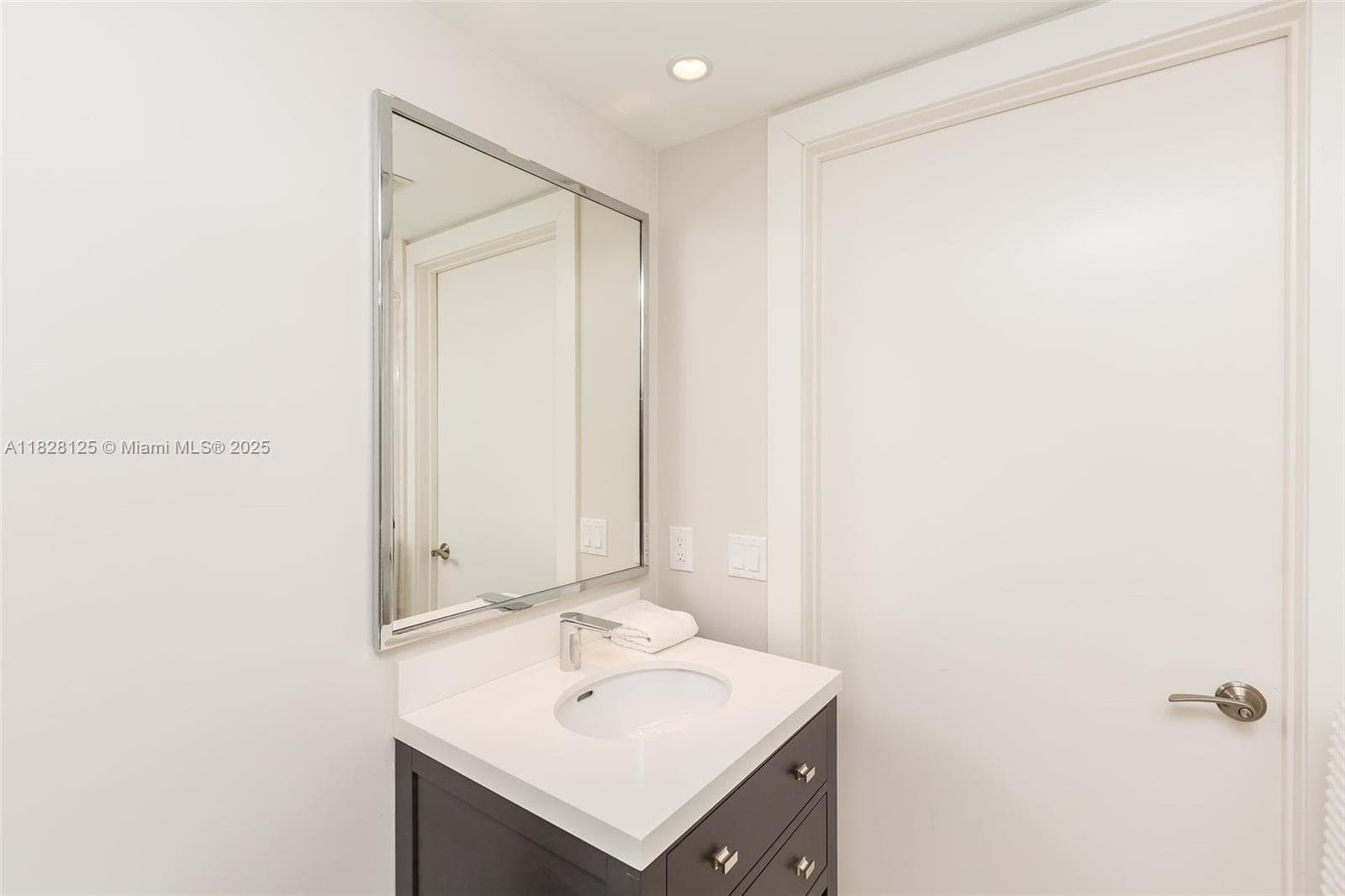 1830 S Ocean Dr 2801 photo 25