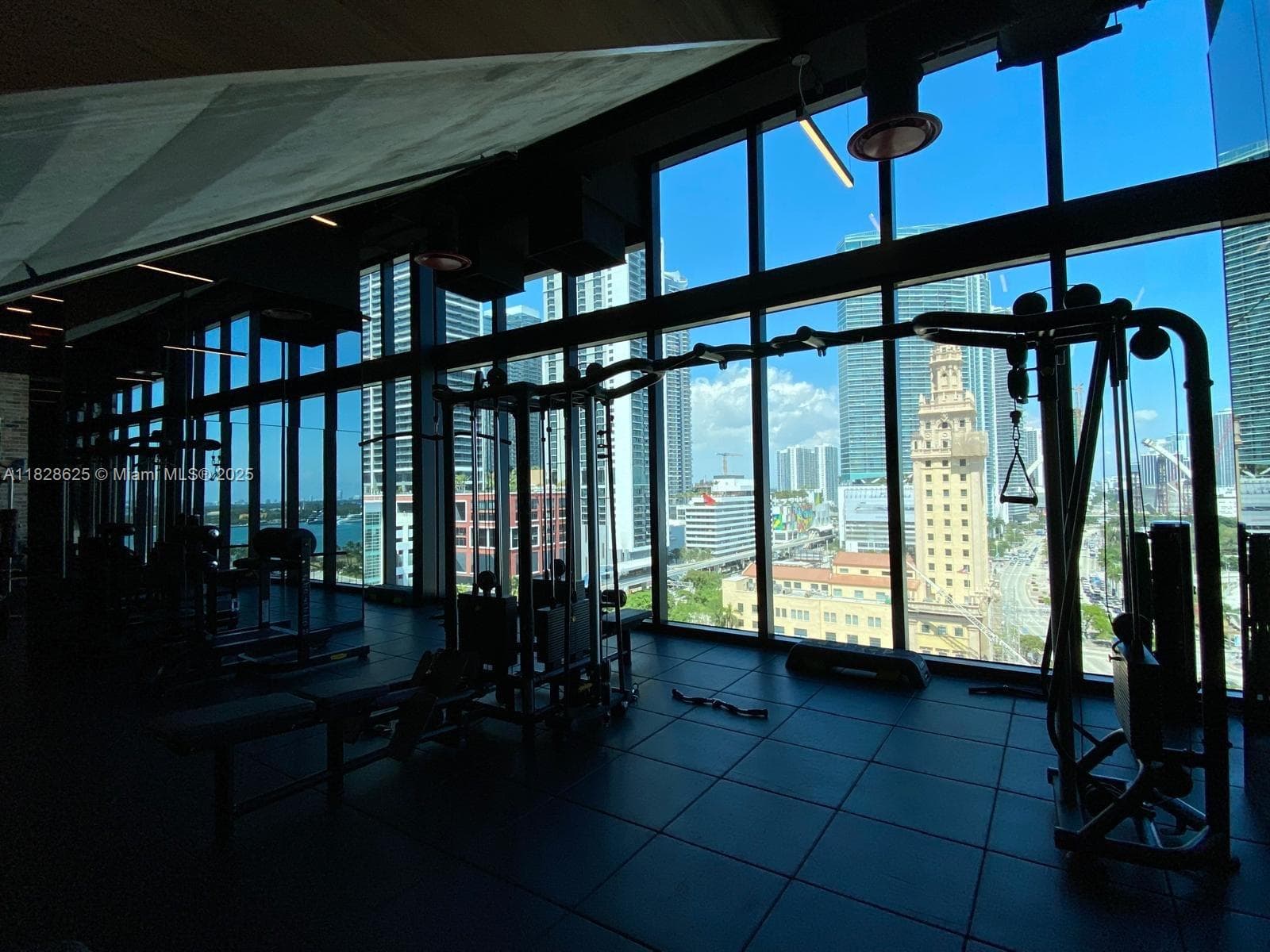 398 5th St 2910 photo 23