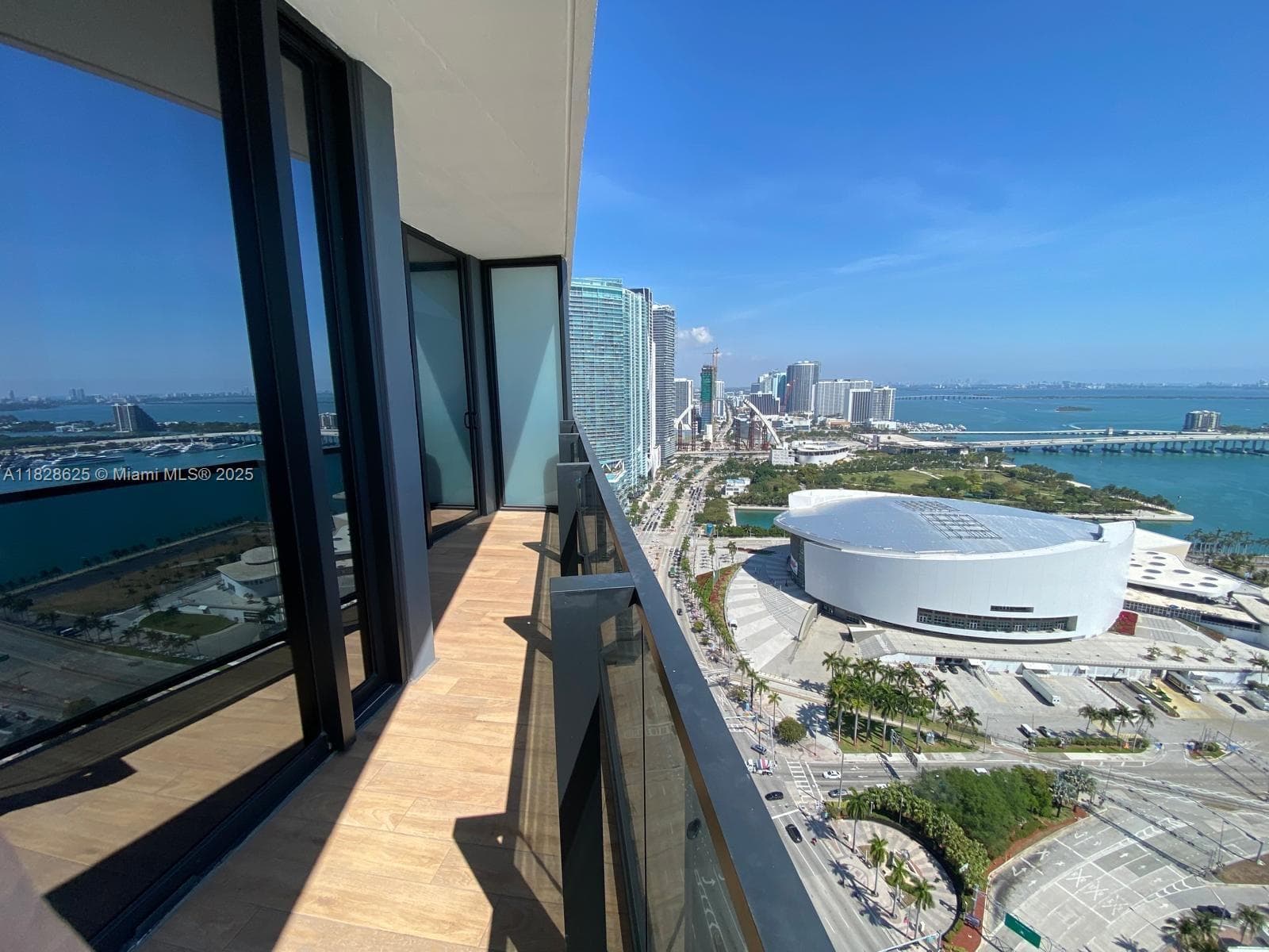 398 5th St 2910 photo 12