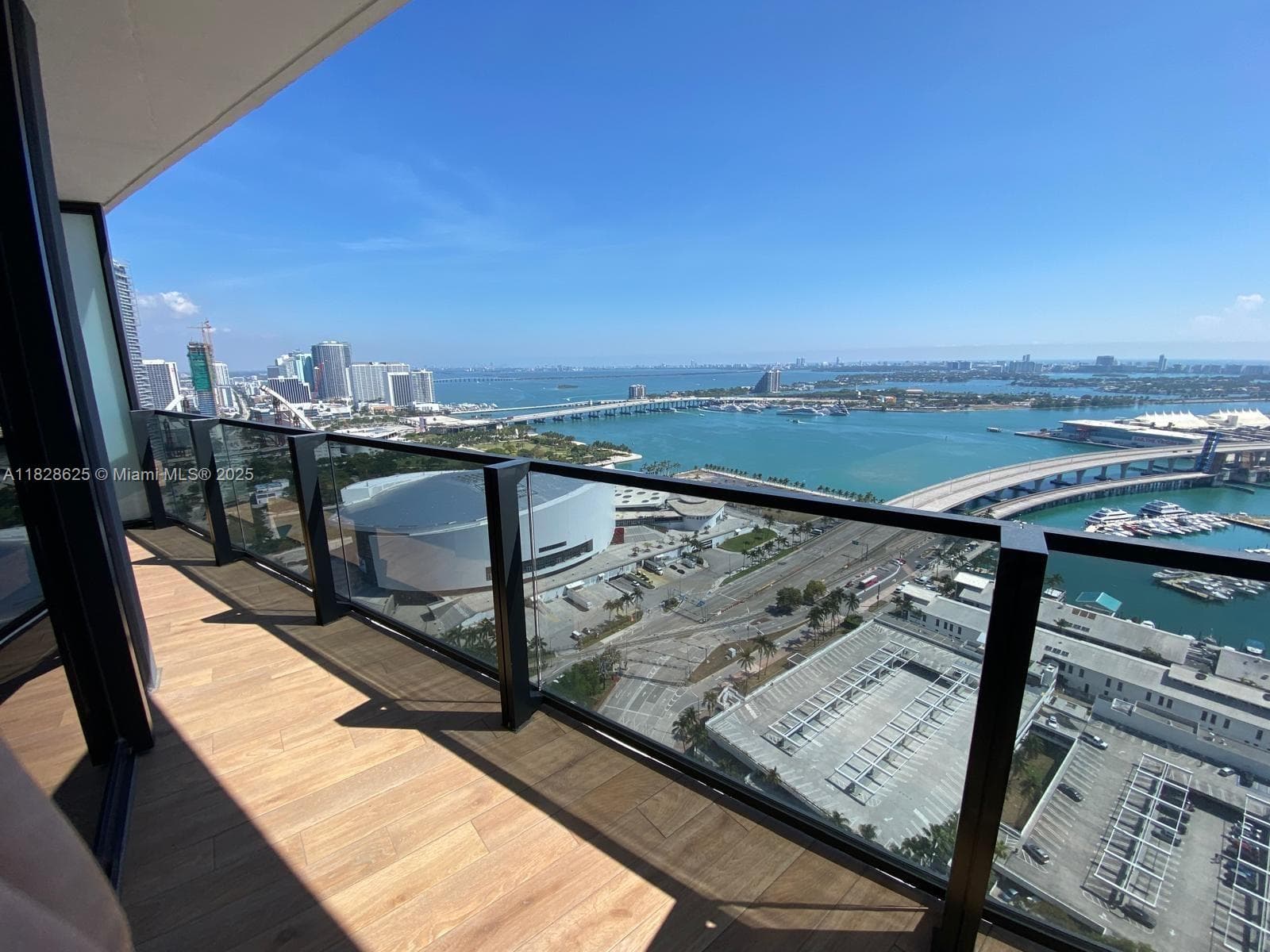 398 5th St 2910 photo 10