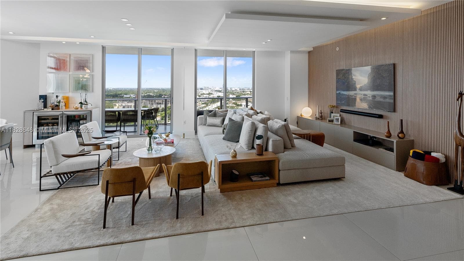 17301 Biscayne Blvd 2102 photo 7