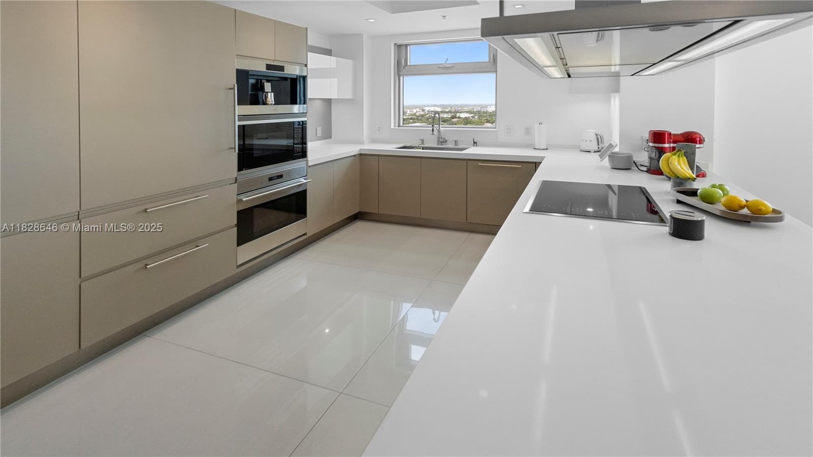 17301 Biscayne Blvd 2102 photo 9