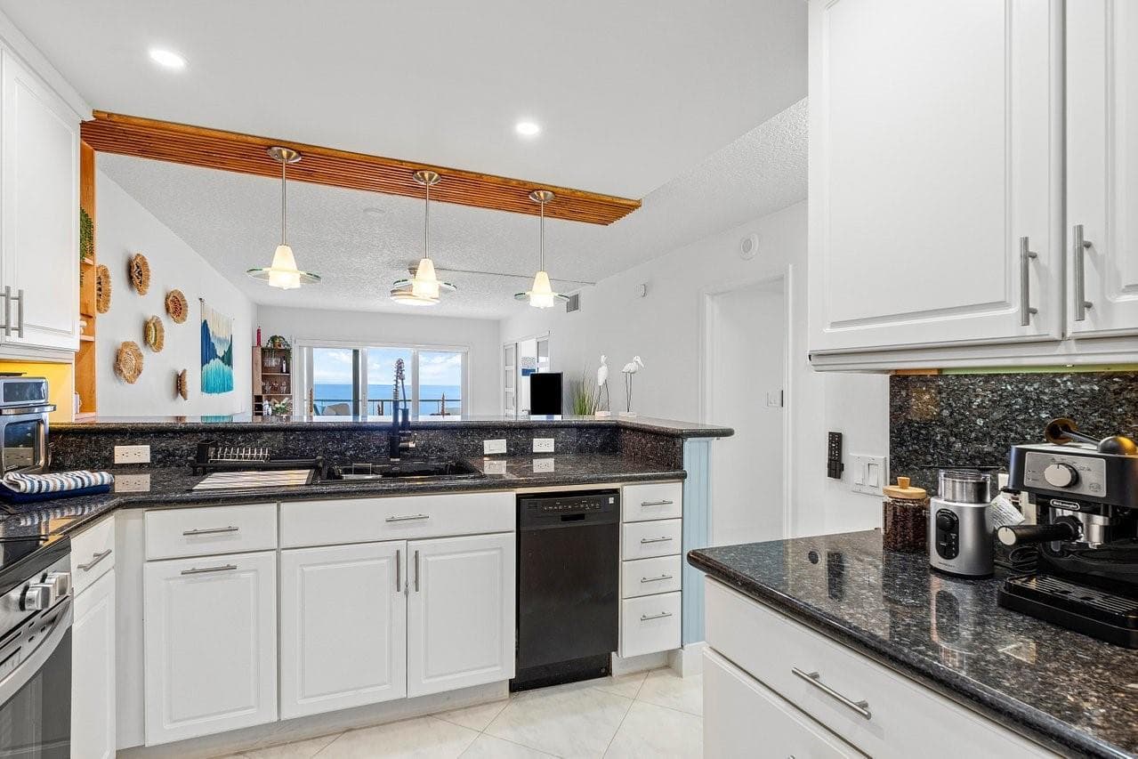 1500 S Ocean Boulevard 1403 photo 12