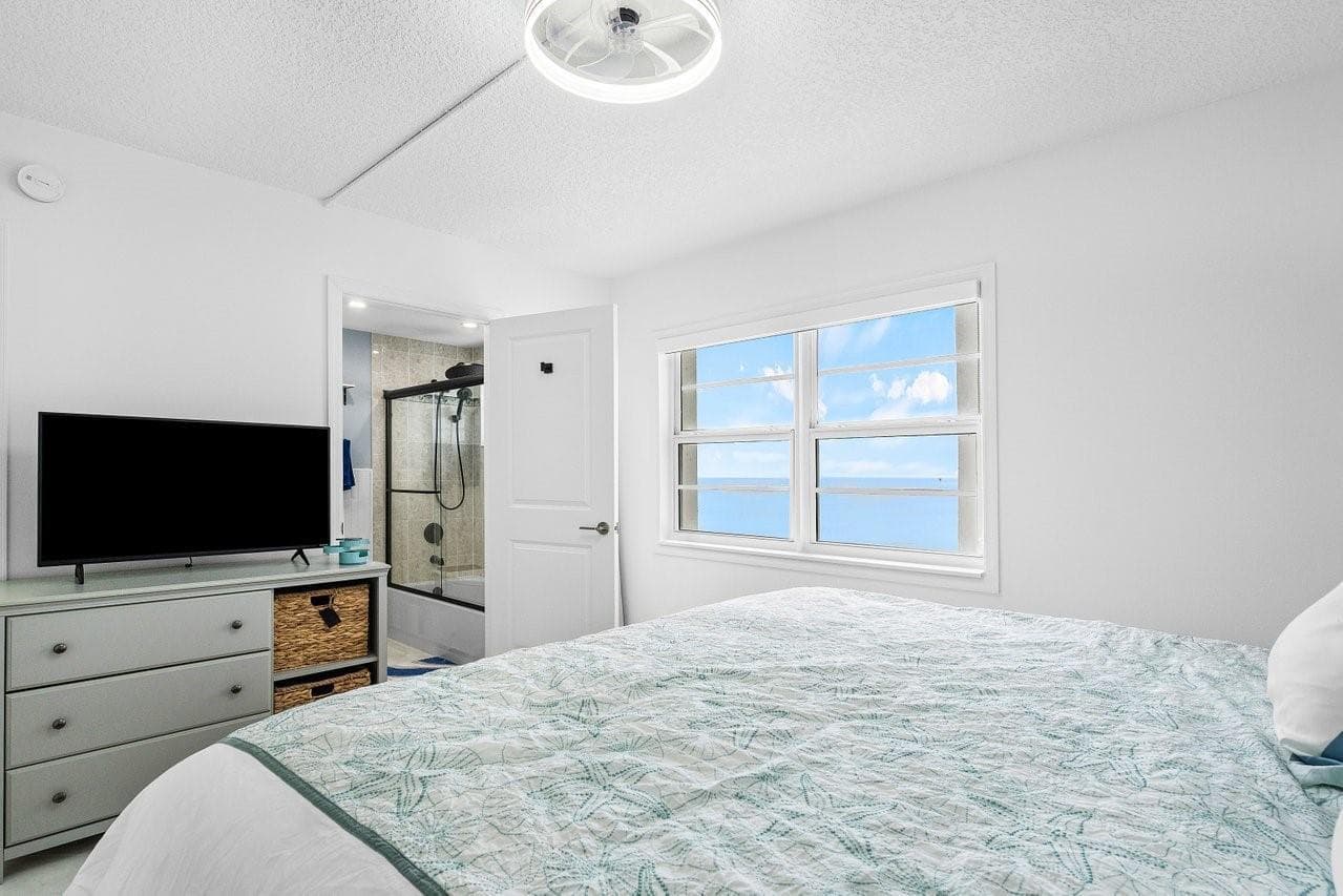 1500 S Ocean Boulevard 1403 photo 22