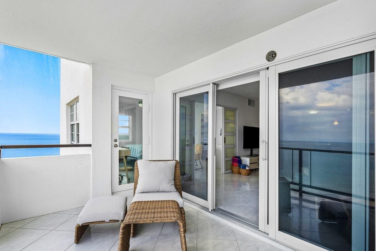 1500 S Ocean Boulevard 1403 photo 9
