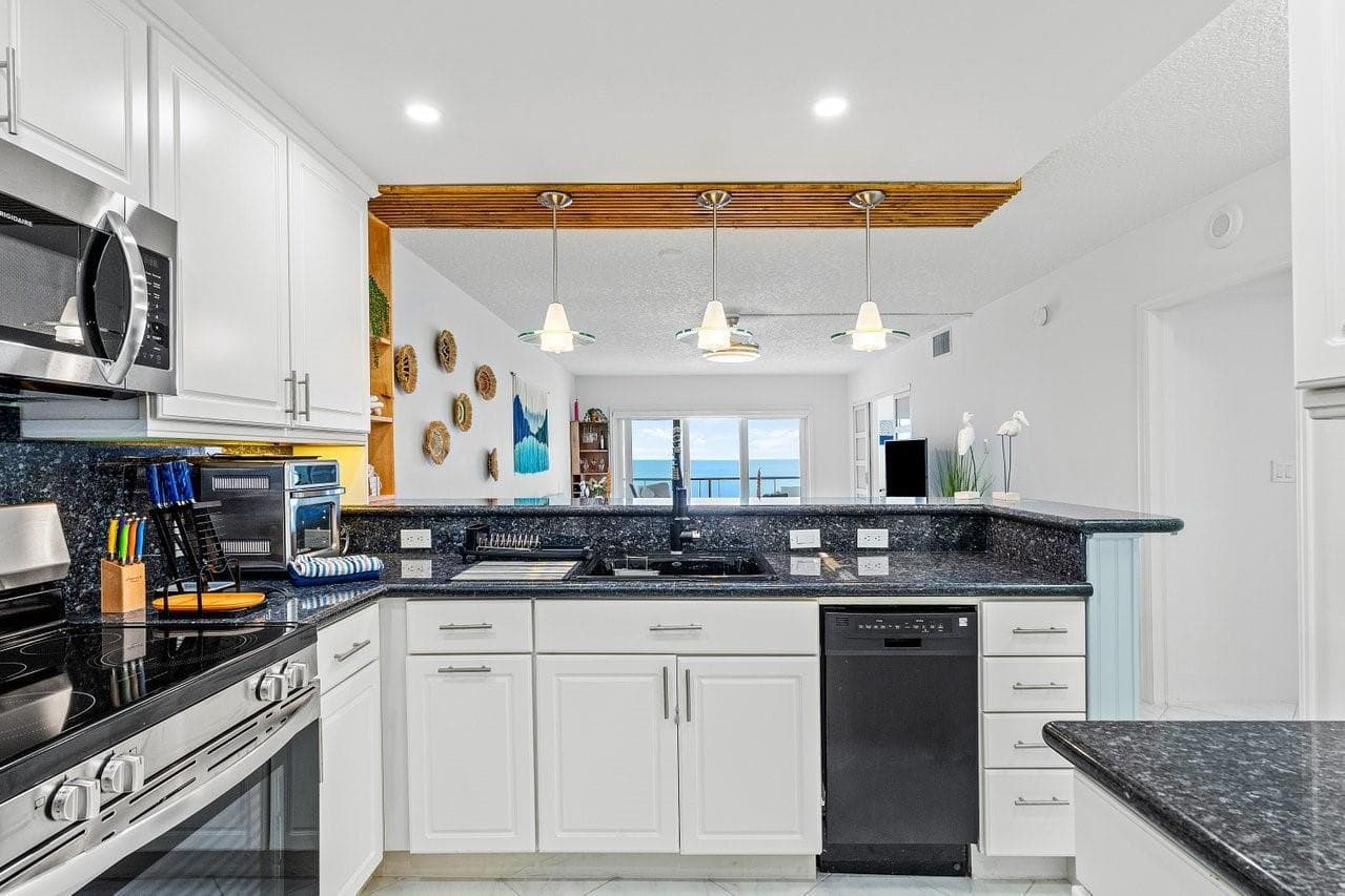 1500 S Ocean Boulevard 1403 photo 14