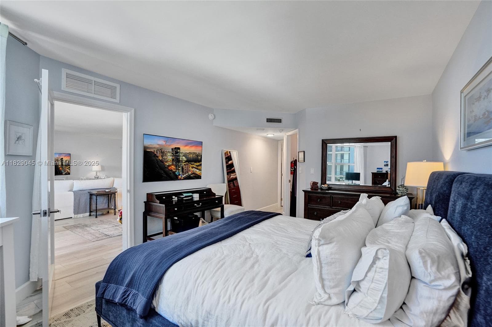 1340 Ocean Blvd 403 photo 16