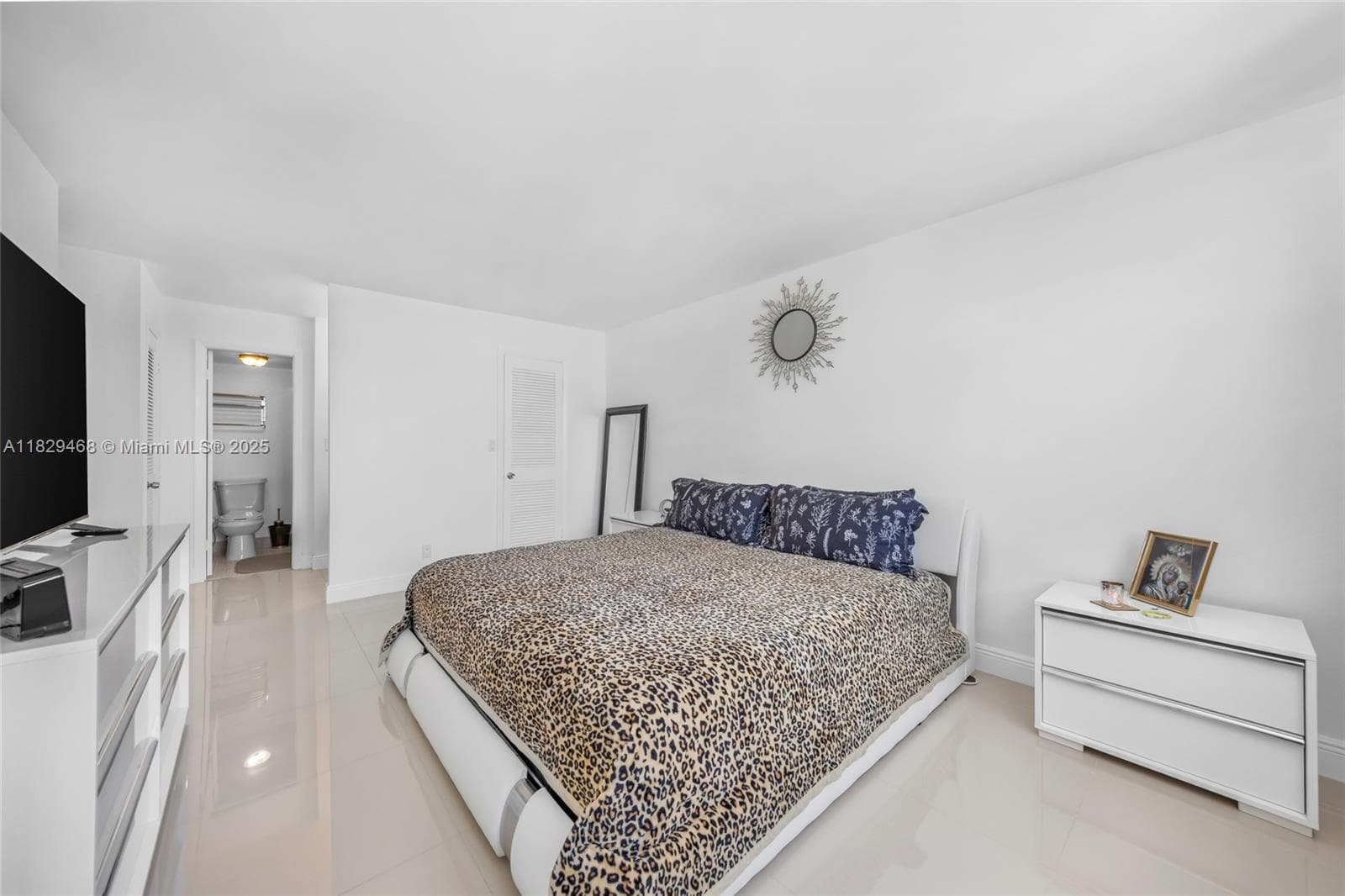 3161 S Ocean Dr 1510 photo 16