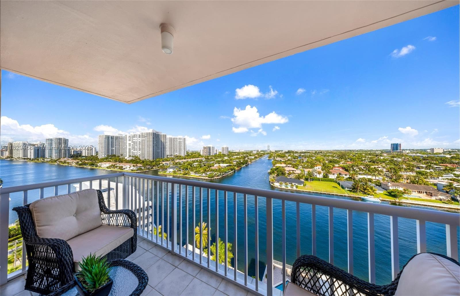 3161 S Ocean Dr 1510 photo 1
