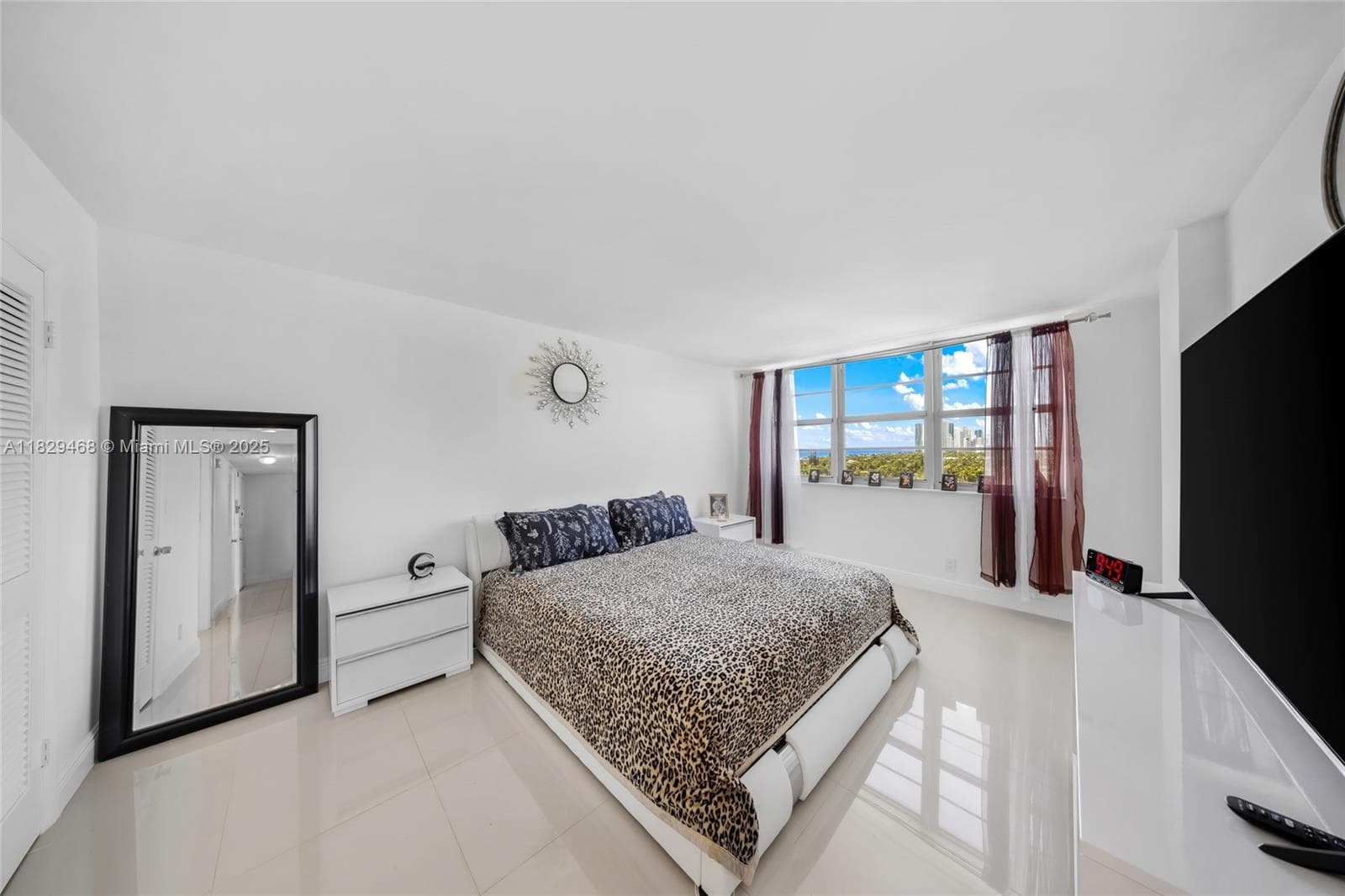 3161 S Ocean Dr 1510 photo 14