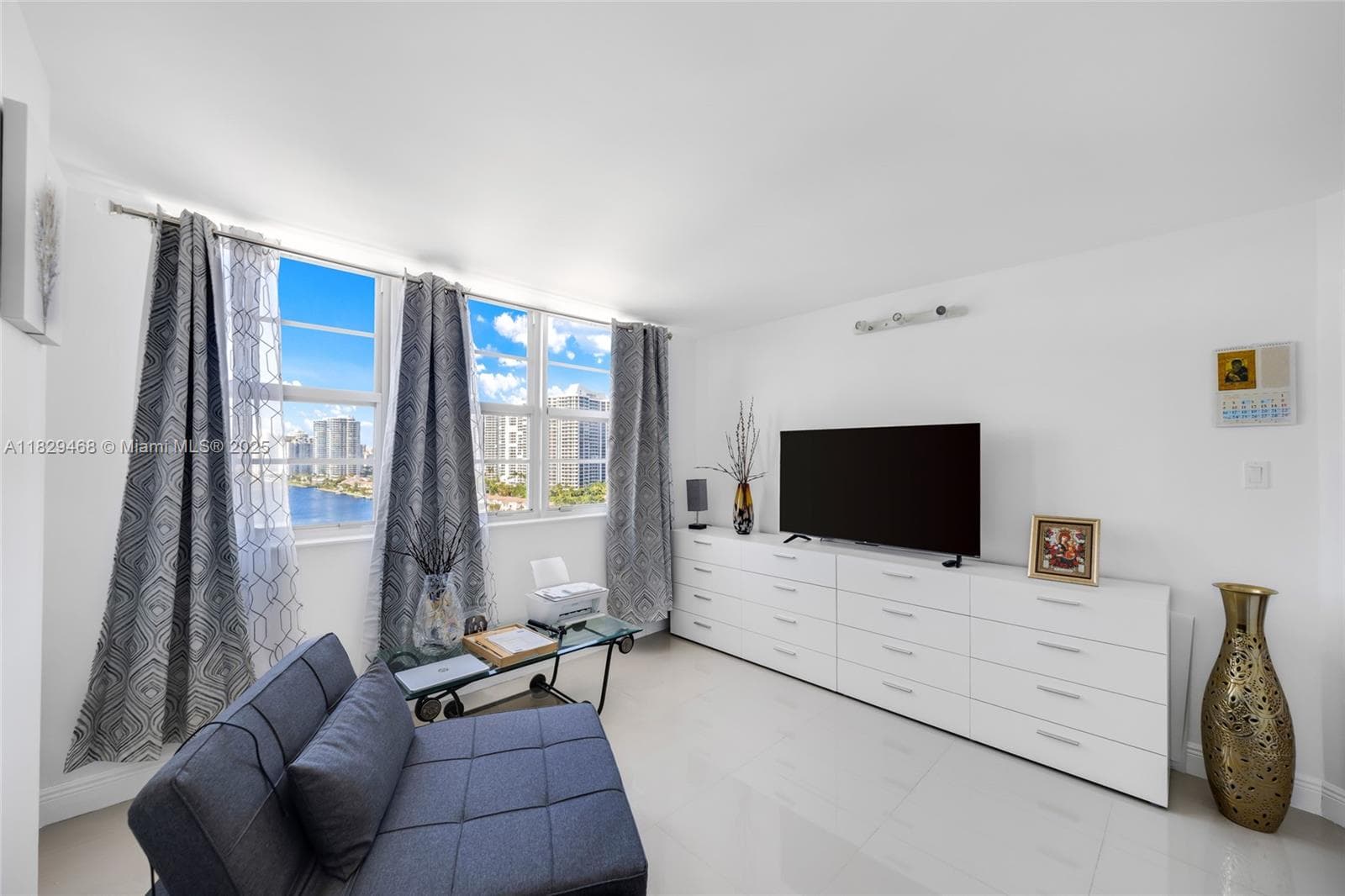 3161 S Ocean Dr 1510 photo 21