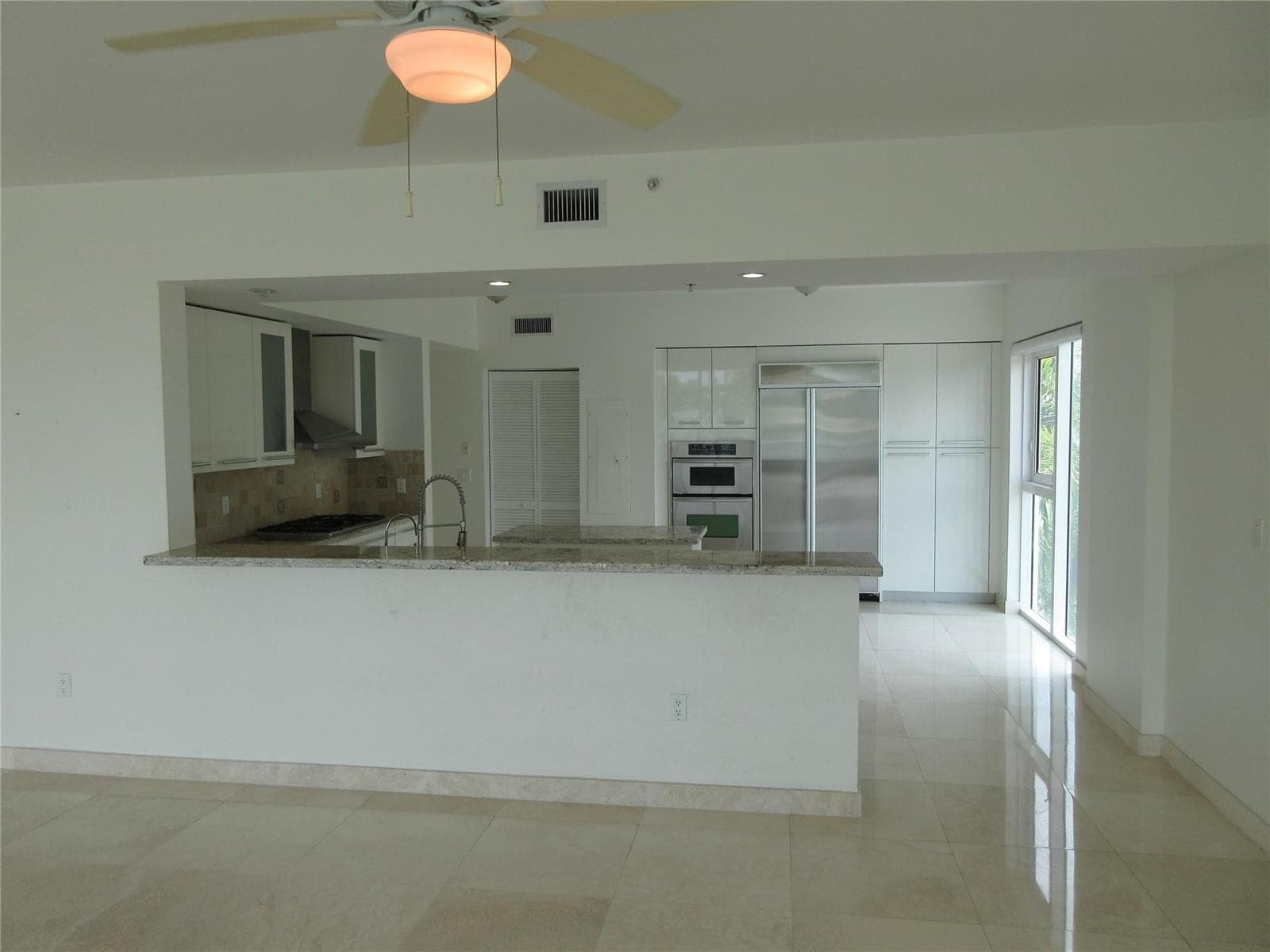 45 Hendricks Isle 301 photo 15