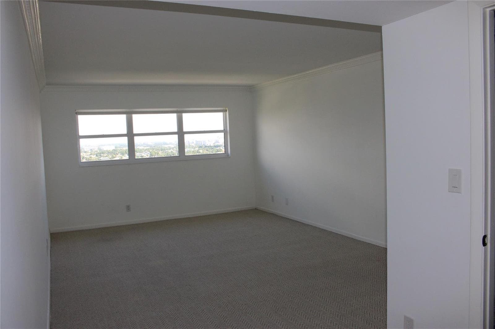 3200 Port Royale Drive 2007 photo 12
