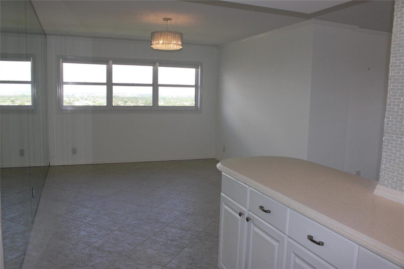 3200 Port Royale Drive 2007 photo 7
