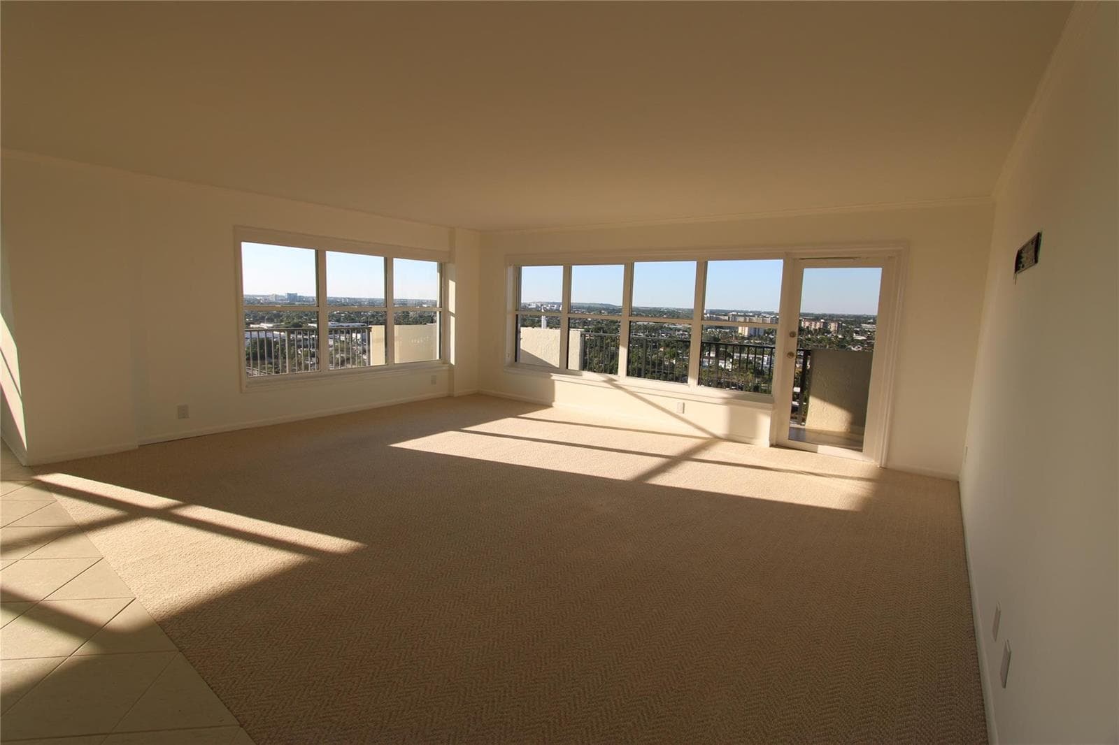3200 Port Royale Drive 2007 photo 3