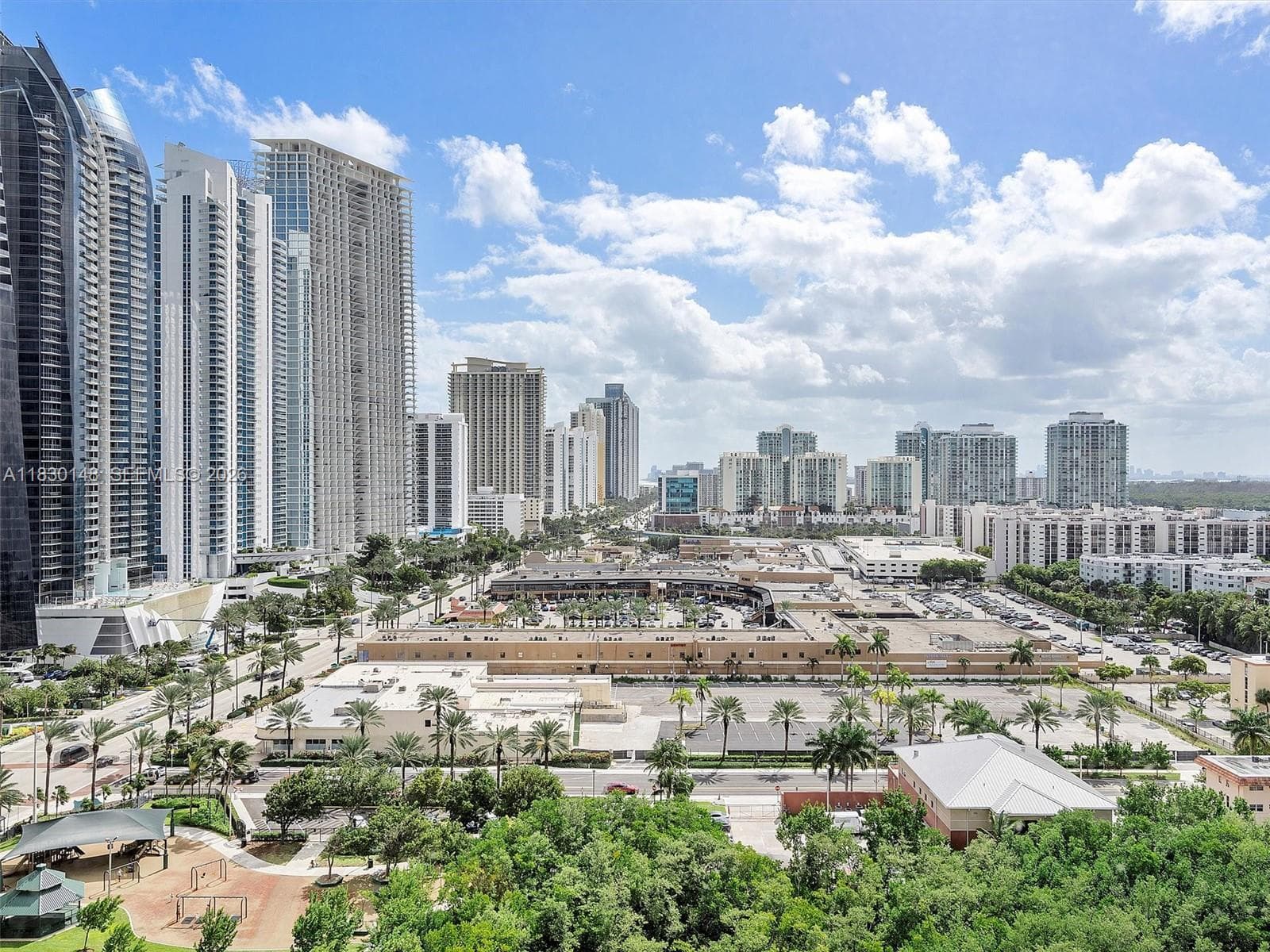 210 174th St 2005 photo 2