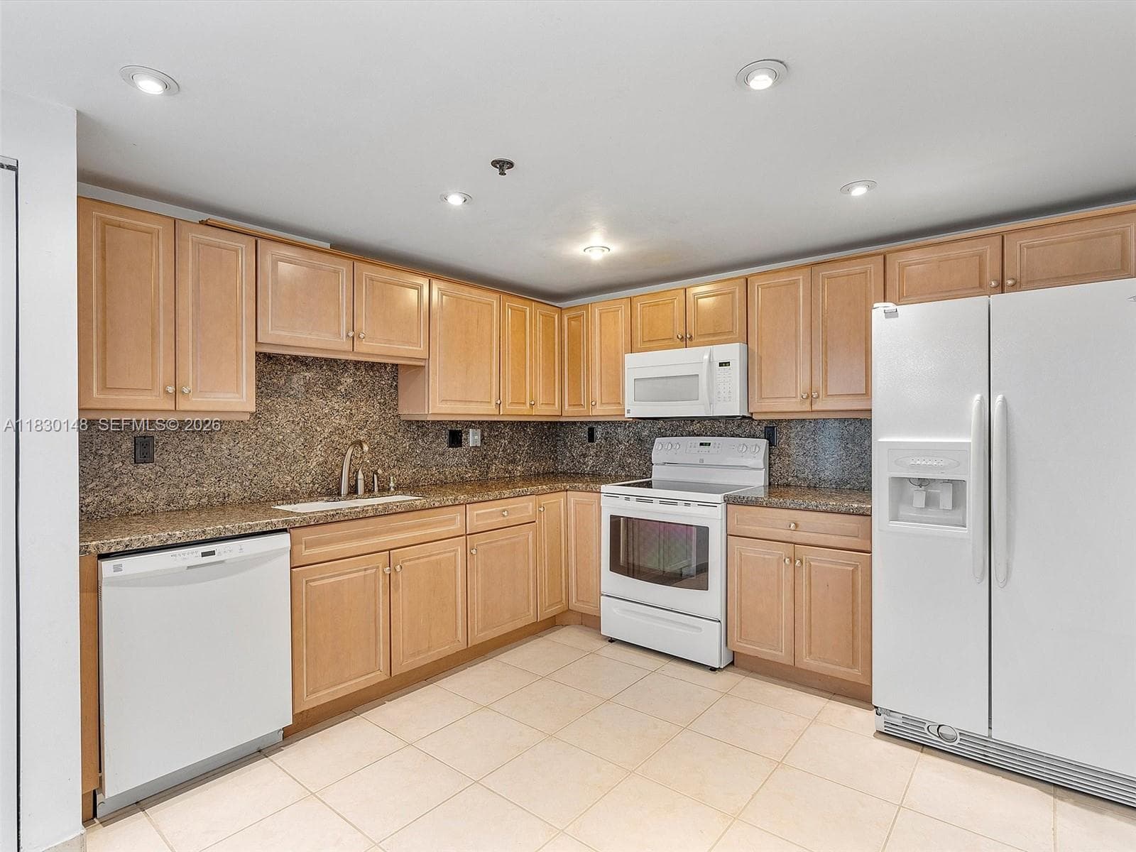 210 174th St 2005 photo 13