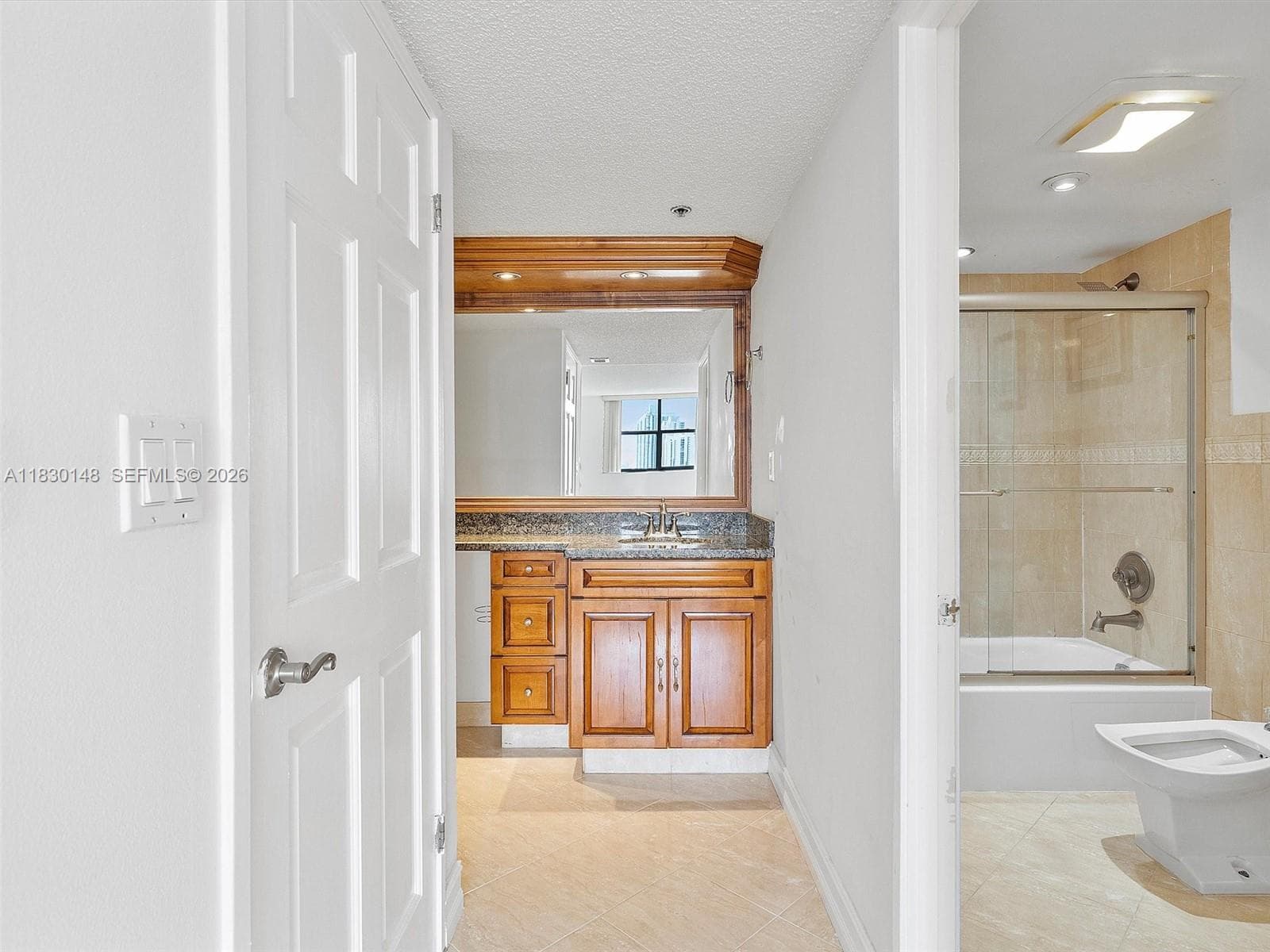 210 174th St 2005 photo 25