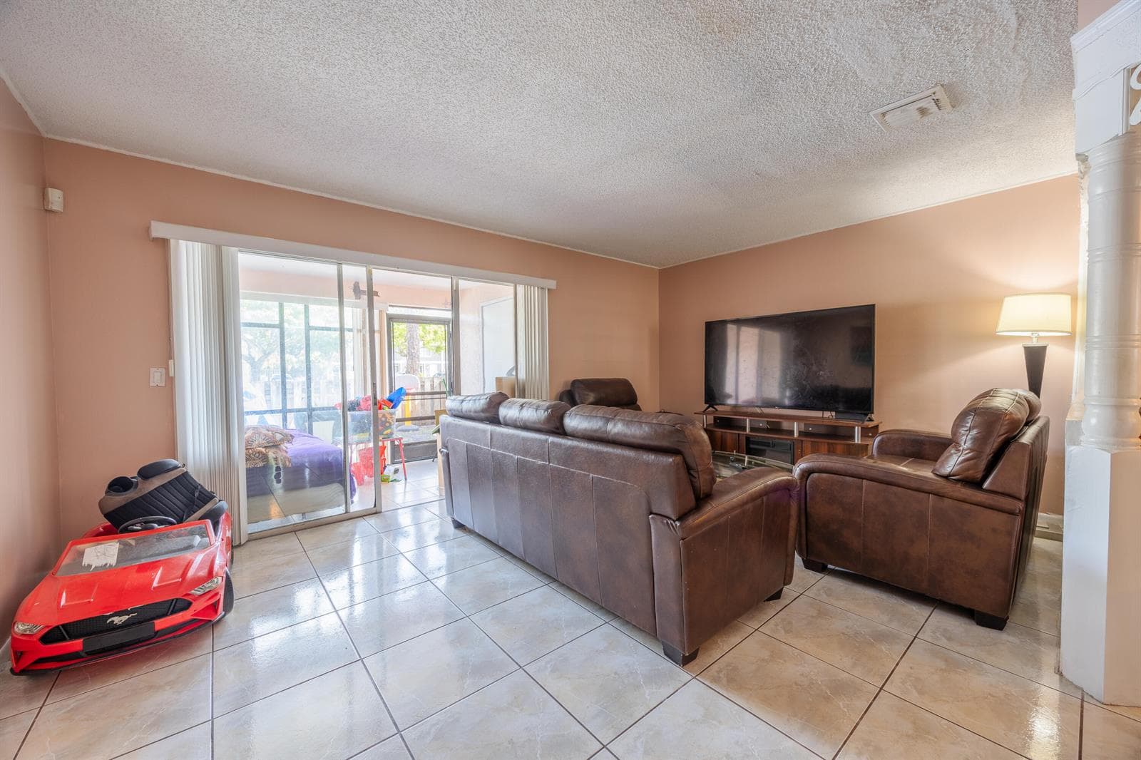5117 W Society Place W C photo 6