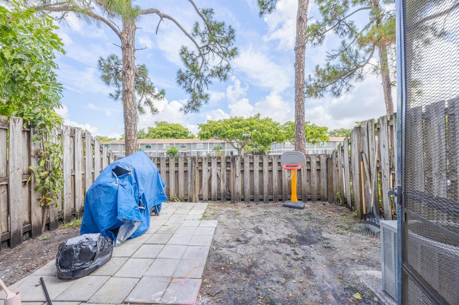 5117 W Society Place W C photo 7