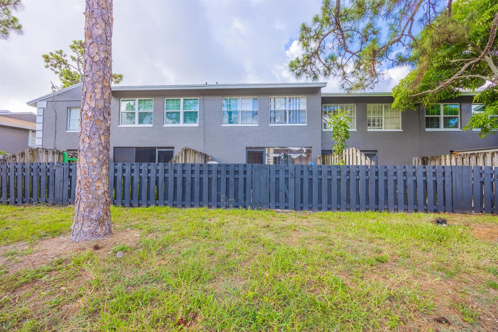 5117 W Society Place W C photo 8