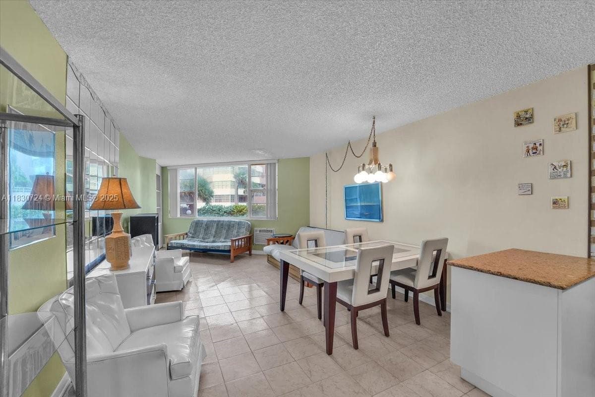 1936 S Ocean Dr 6D photo 6