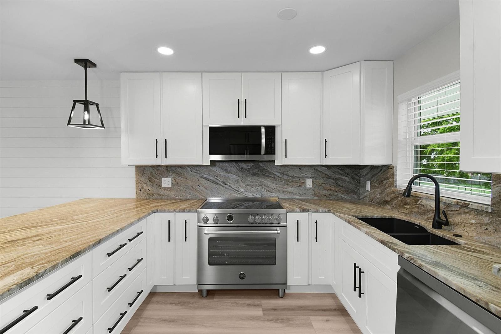 200 N El Mar Drive B202 photo 3