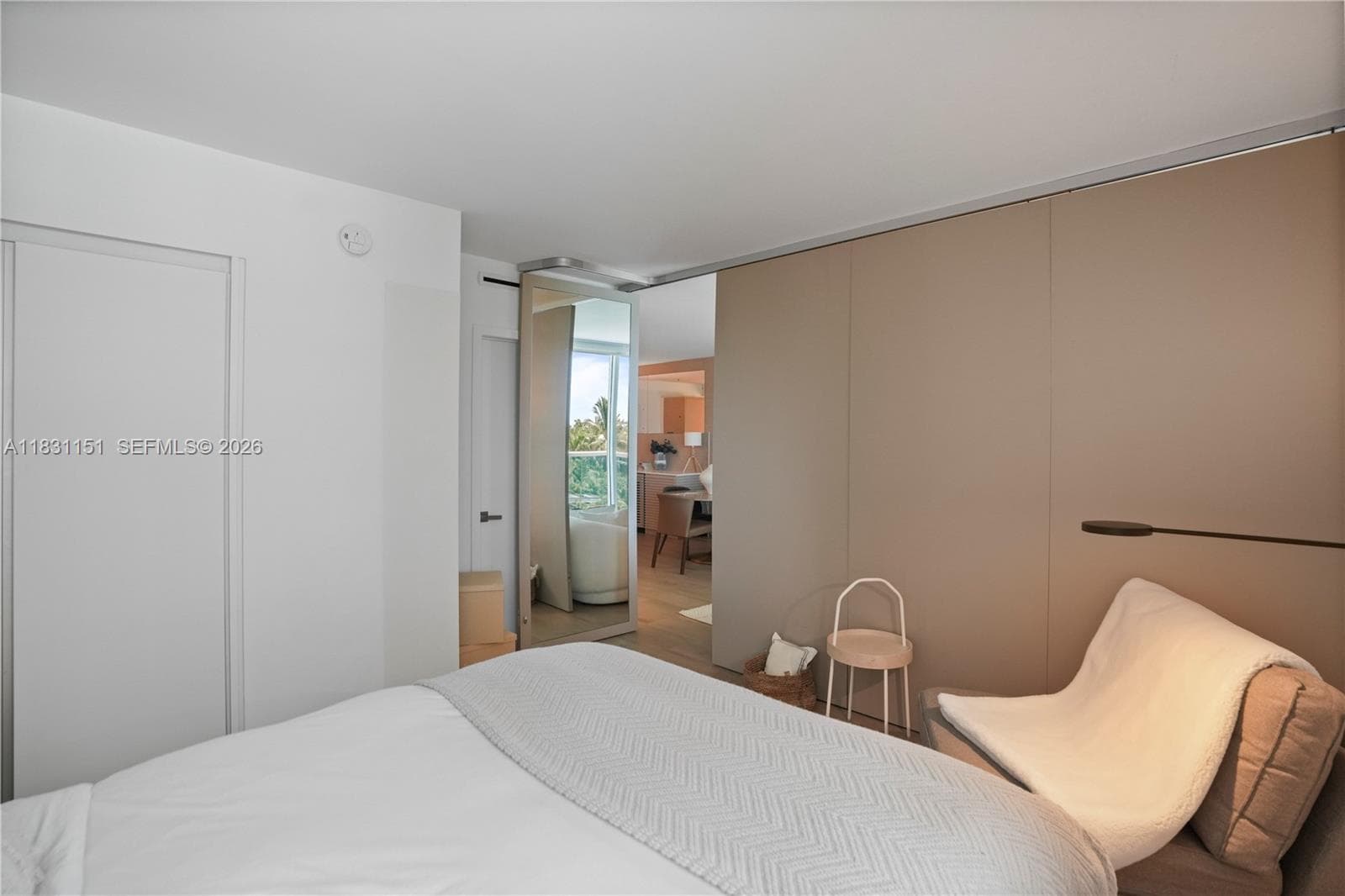 2301 Collins Ave 407 photo 6