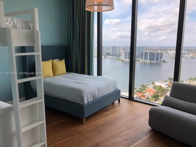 18555 Collins Ave 3103 photo 4