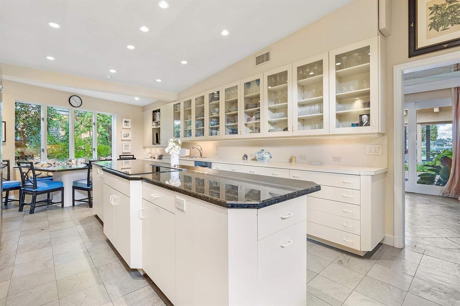 748 Island Drive photo 20