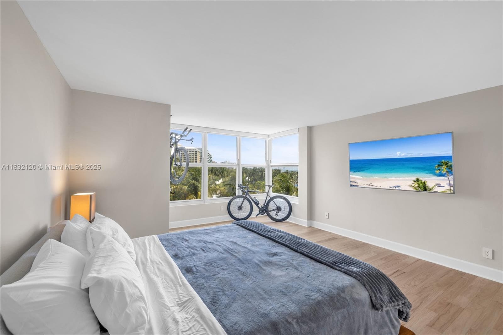 615 Ocean Dr 6A photo 15