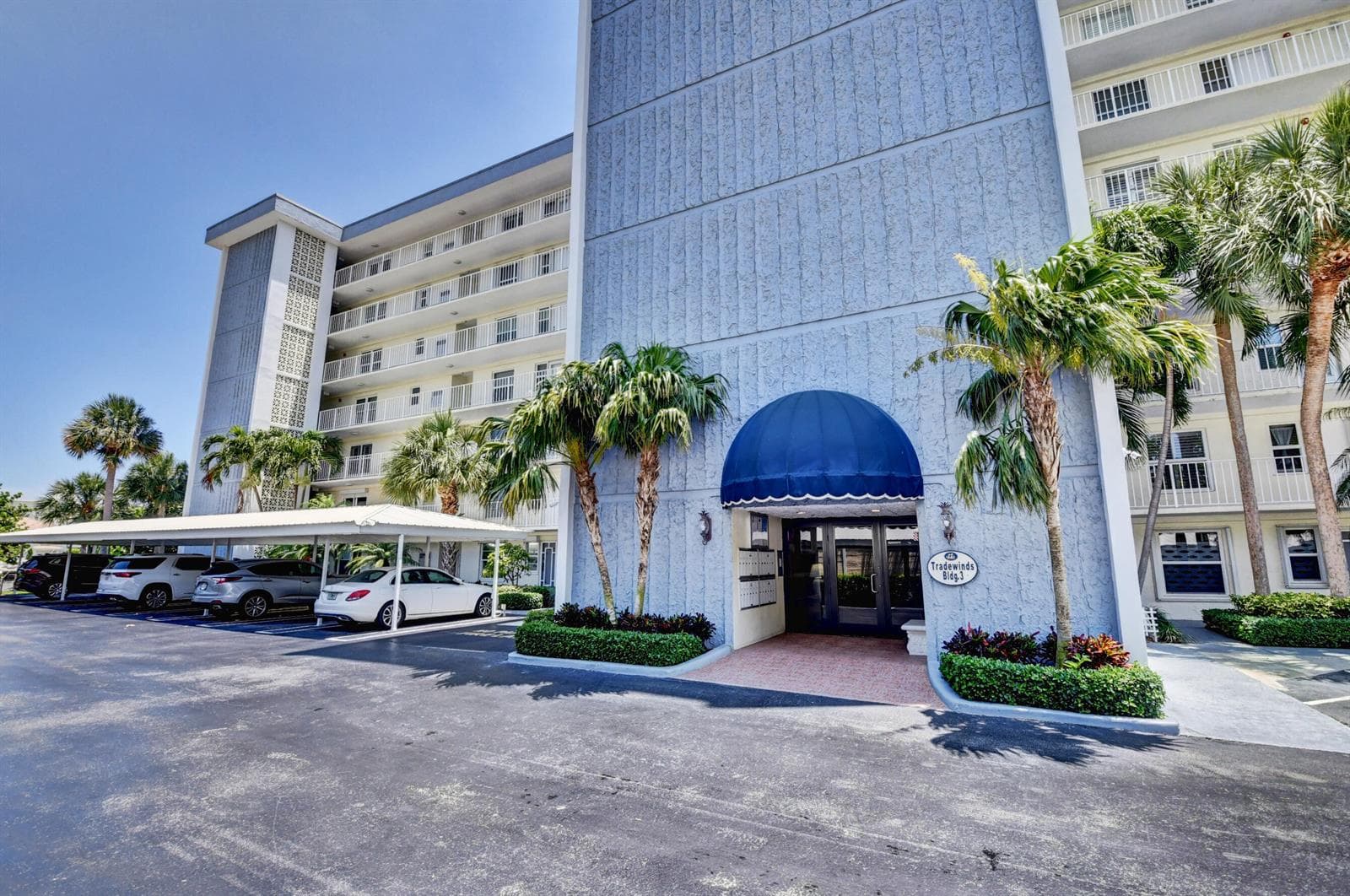 1 Harbourside Drive 3603 photo 1