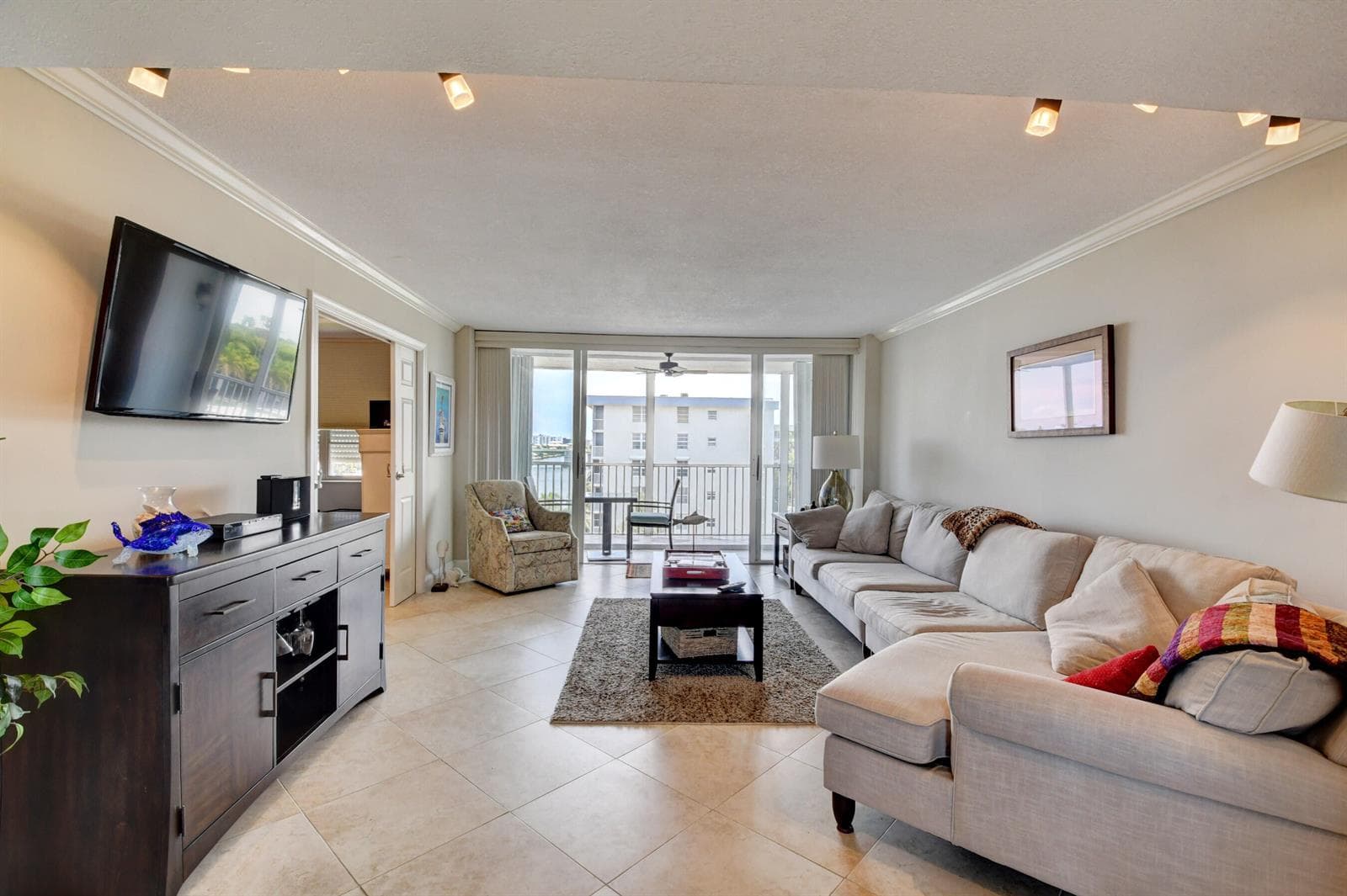 1 Harbourside Drive 3603 photo 4