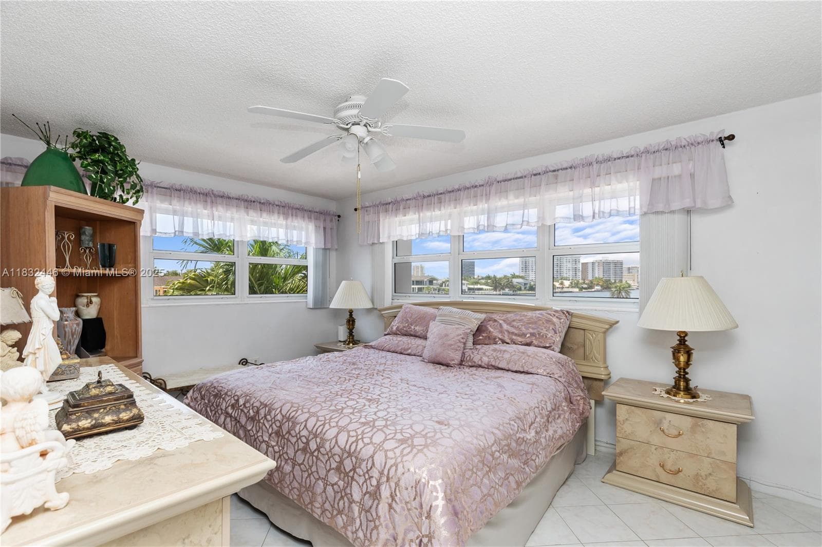 3135 S Ocean Dr 230 photo 14