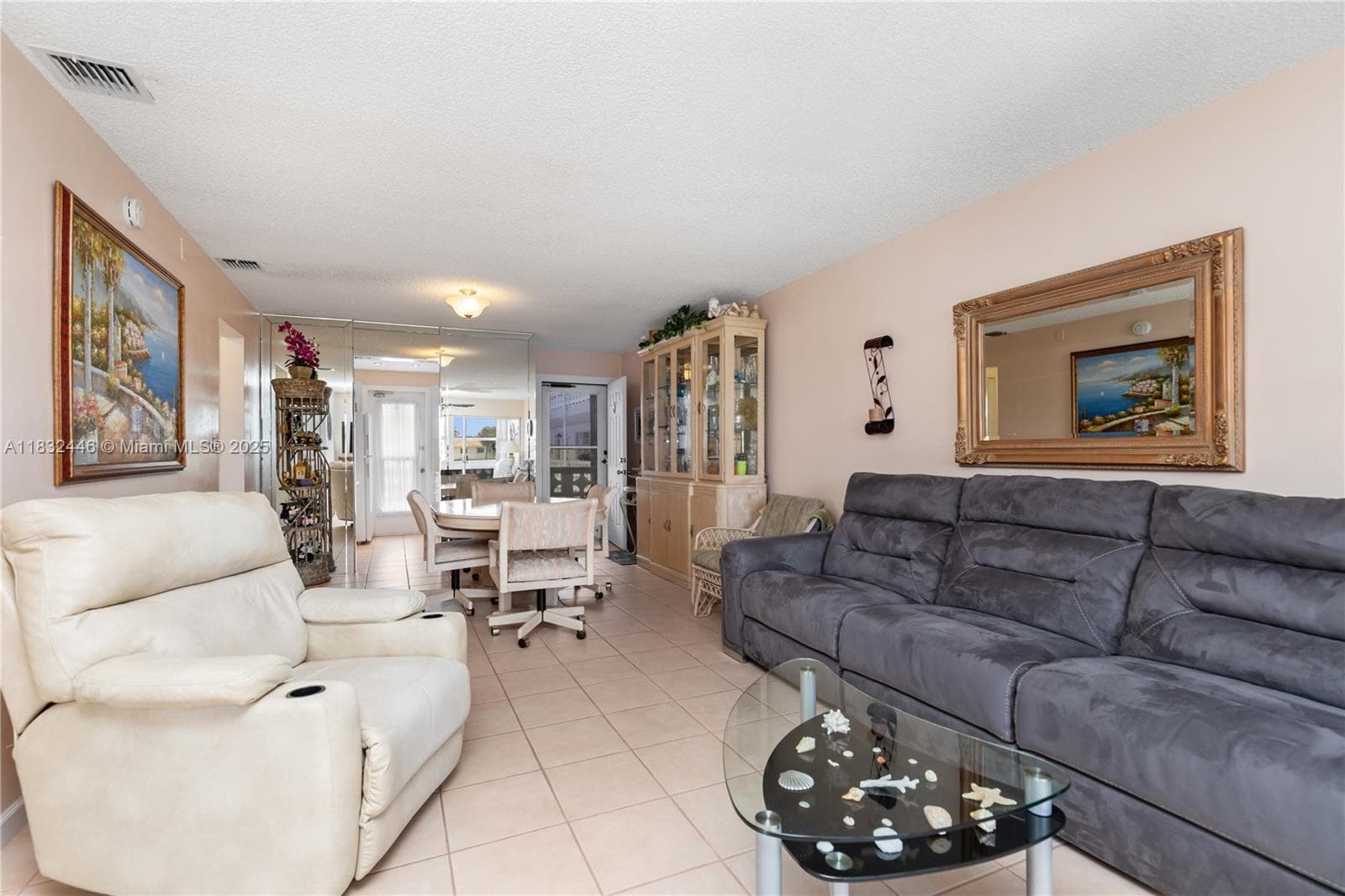 3135 S Ocean Dr 230 photo 11