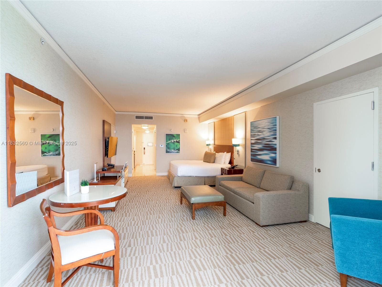 18001 Collins Ave 1107 photo 2
