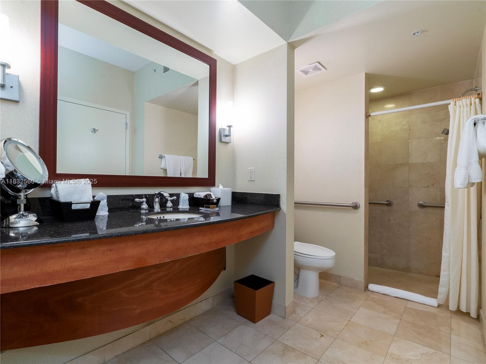 18001 Collins Ave 1107 photo 7