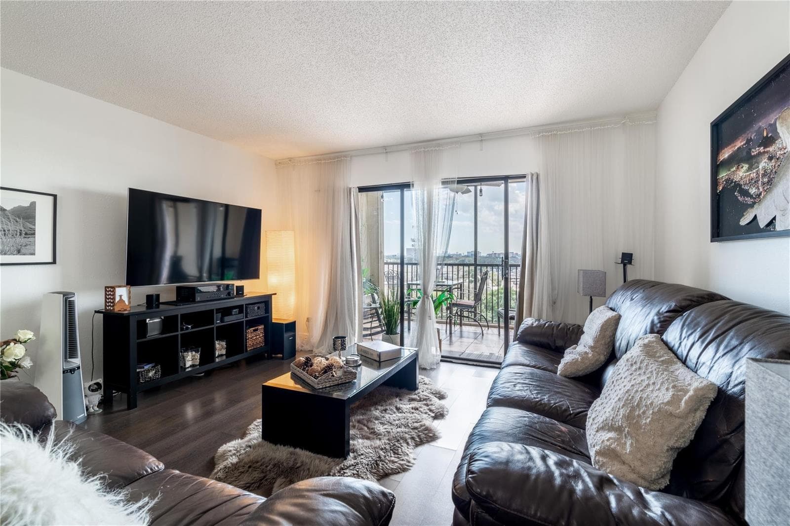 2206 S Cypress Bend Drive 803 photo 11