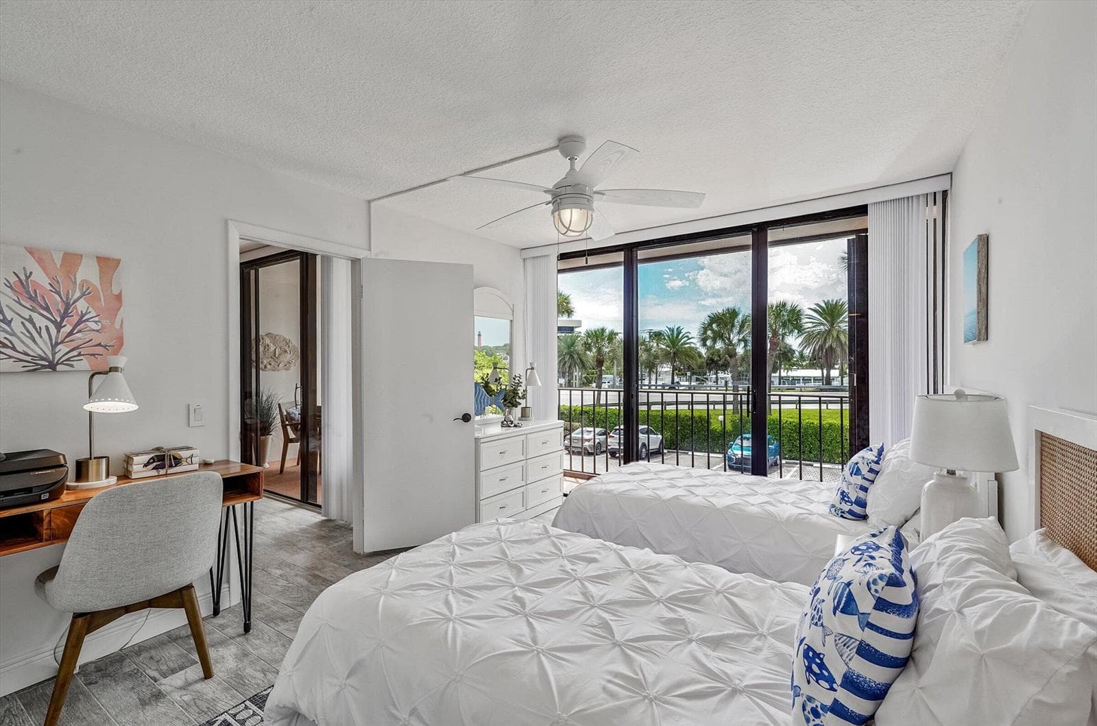 225 Beach Road 205 photo 15