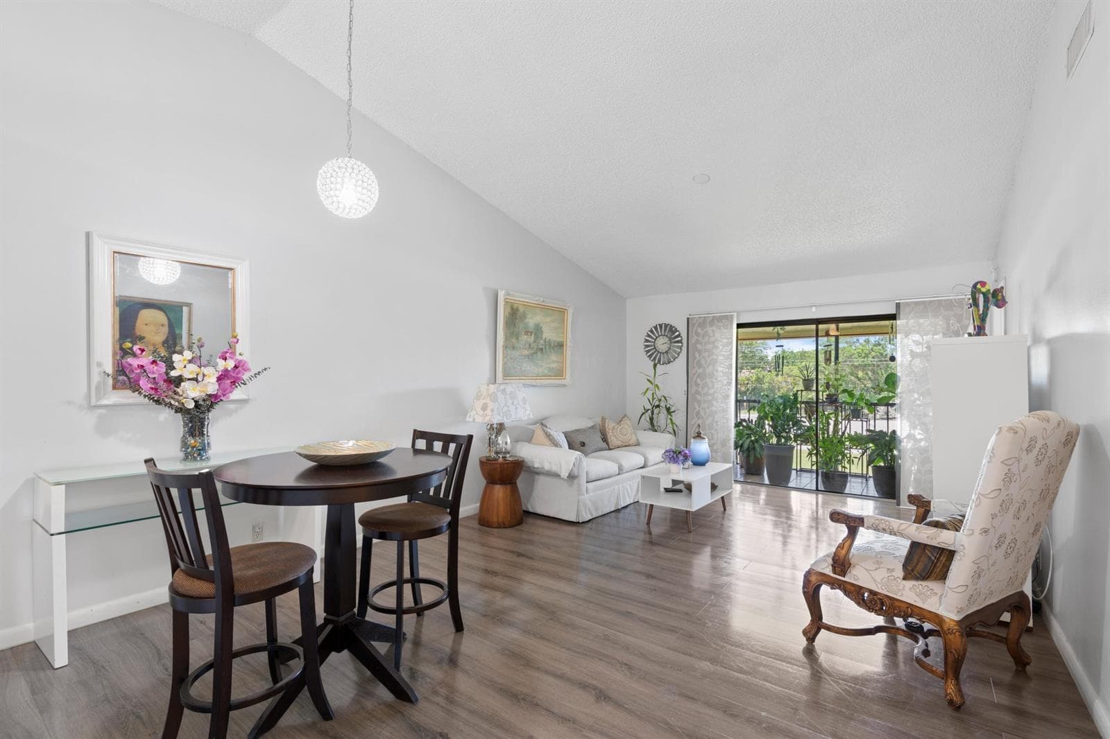 22100 Palms Way 204 photo 4