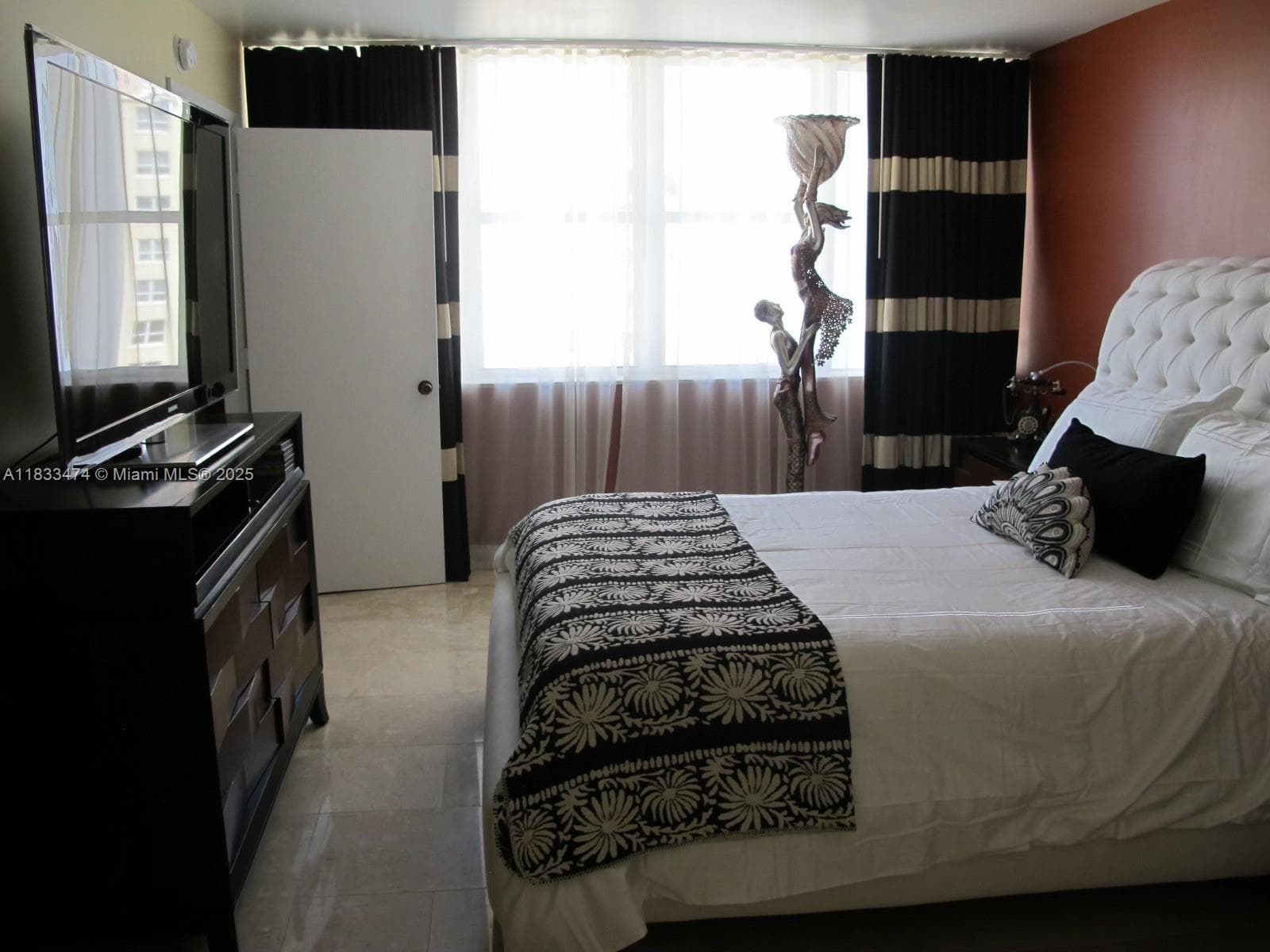 3140 S Ocean Dr 1207 photo 5