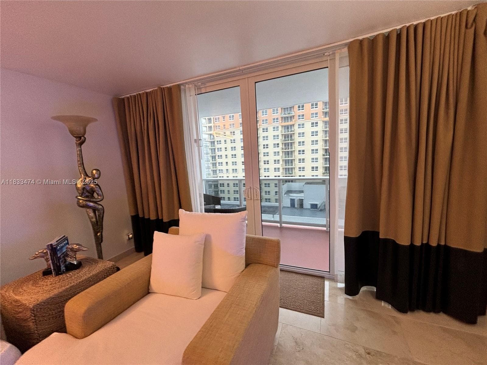 3140 S Ocean Dr 1207 photo 10