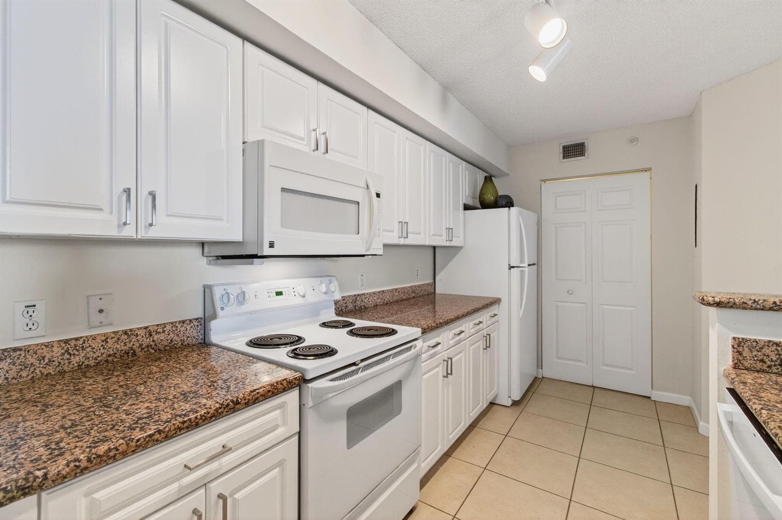 3606 S Ocean Boulevard 406 photo 23