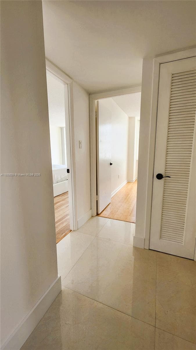 18051 Biscayne Blvd 1705 photo 24