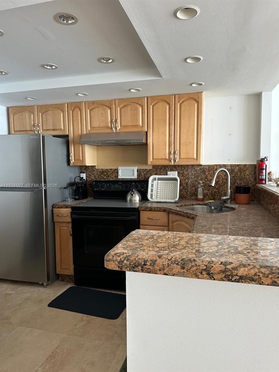 3180 S Ocean Dr 1602 photo 23