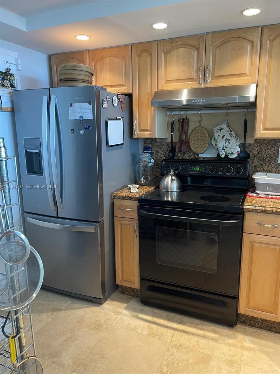 3180 S Ocean Dr 1602 photo 11