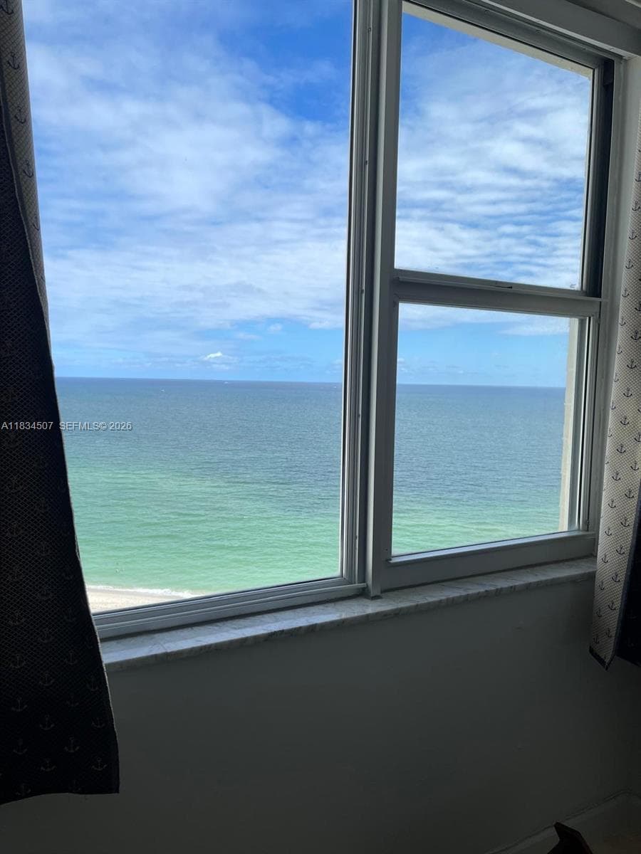 3180 S Ocean Dr 1602 photo 8