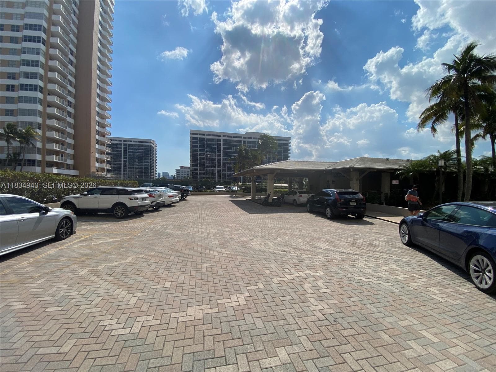 1965 S Ocean Dr 10L photo 3