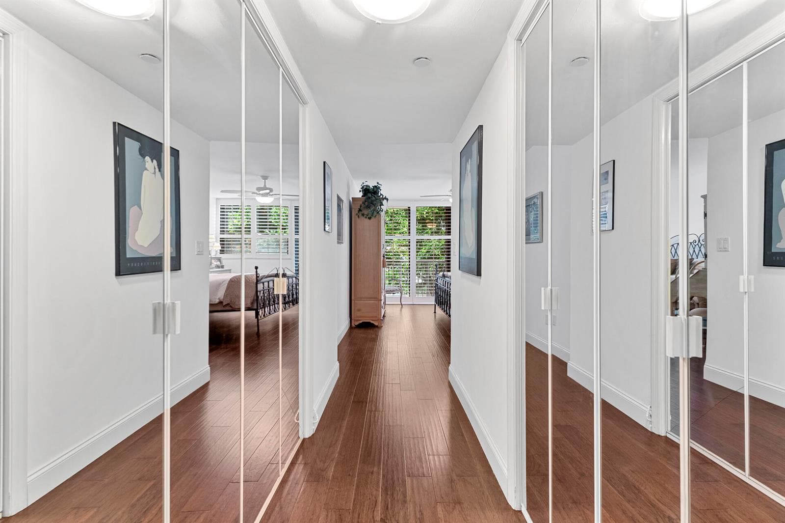 859 Jeffery Street 401 photo 19