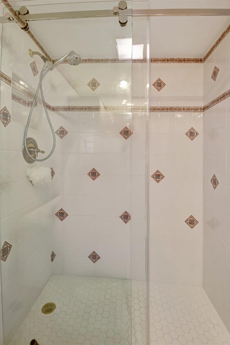 1206 S Lake Drive 504 photo 23